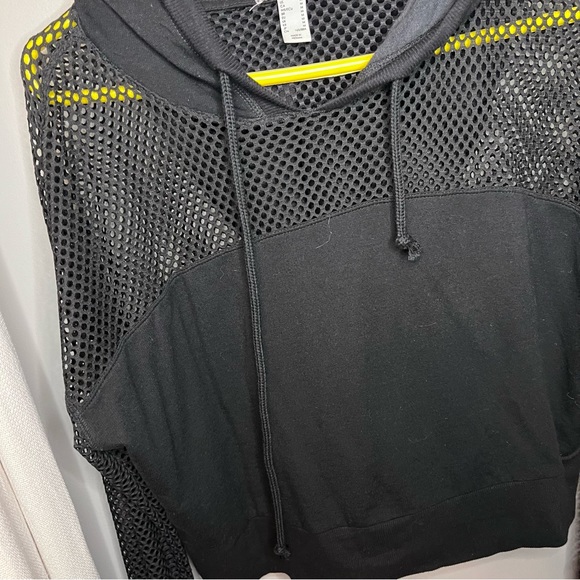 Forever 21 work out sweatshirt - Picture 4 of 8